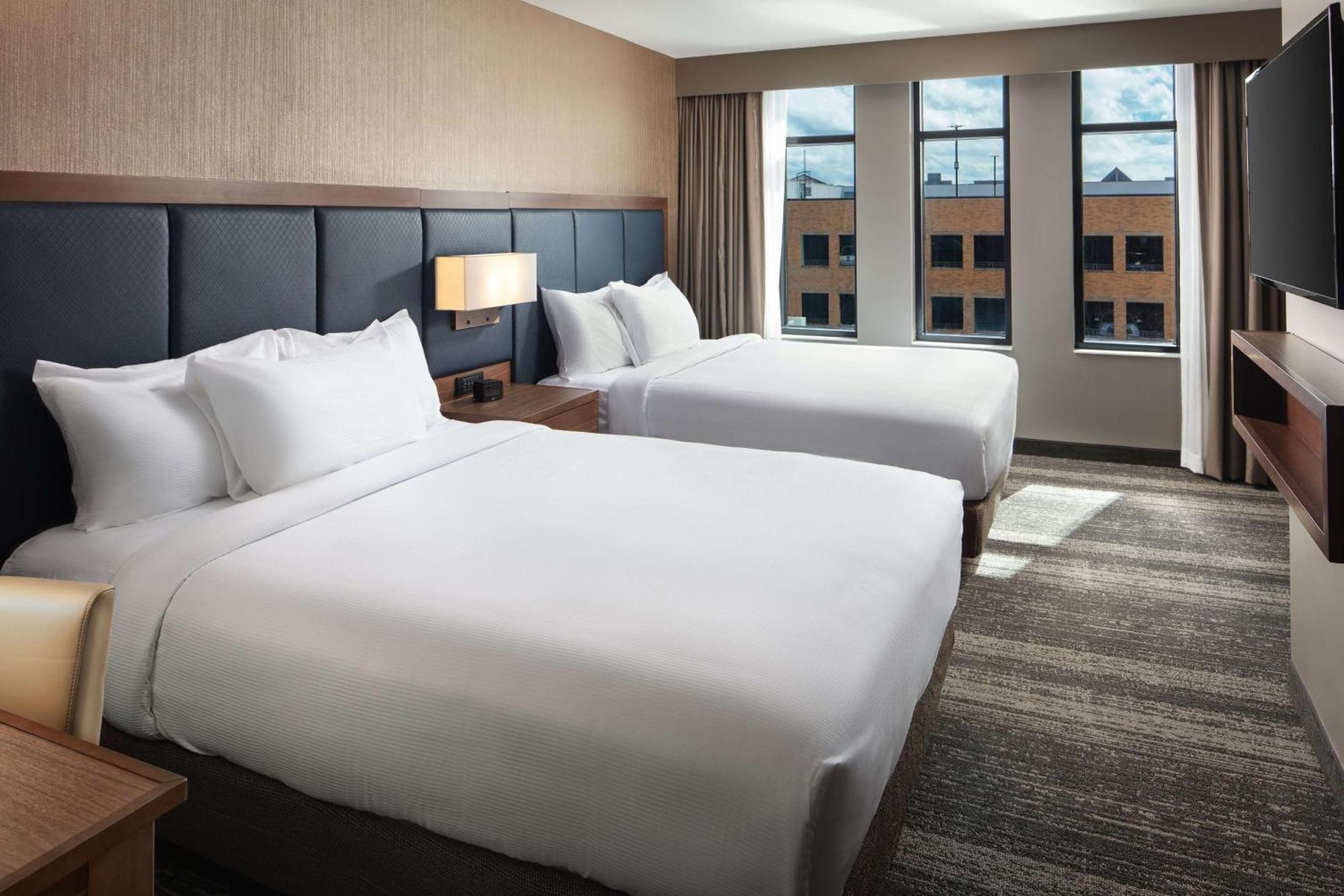 Hotel Embassy By Hilton